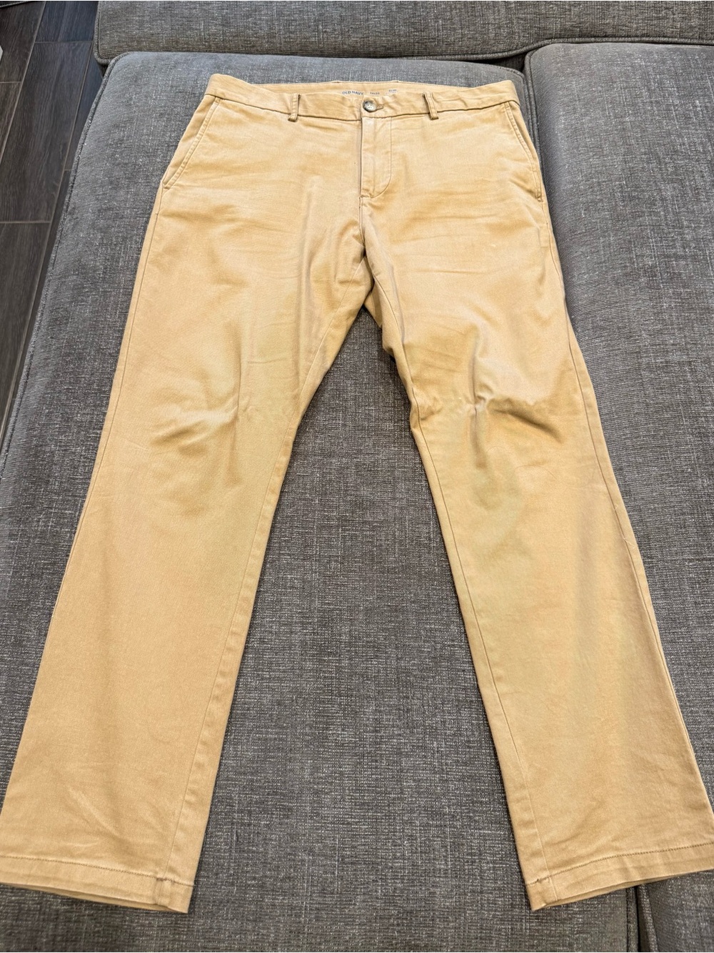 Old Navy Men's Slim Chino Pants in Tan